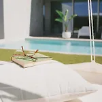 Bed and Breakfast Casa Lnnoa Boutique Whit Private Pool 4*